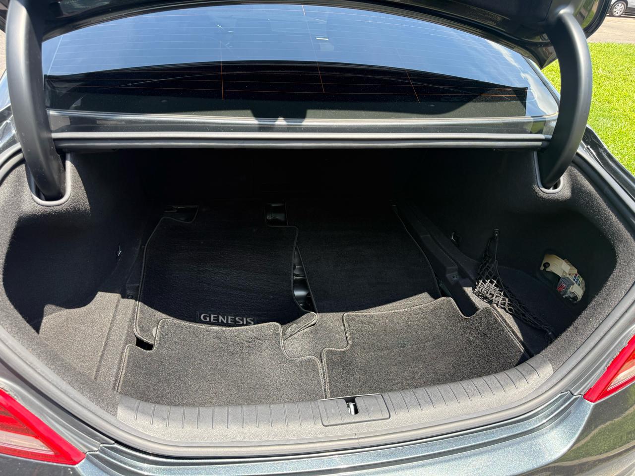 Genesis G70  2020