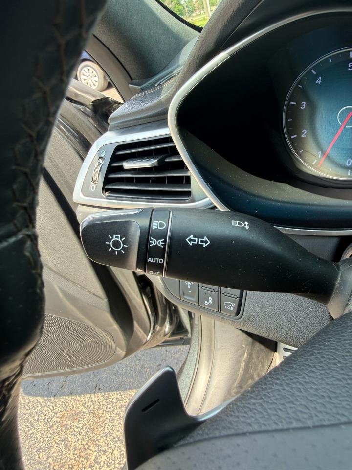 Genesis G70  2020