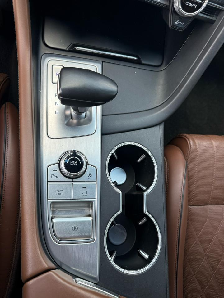 Genesis G70  2020