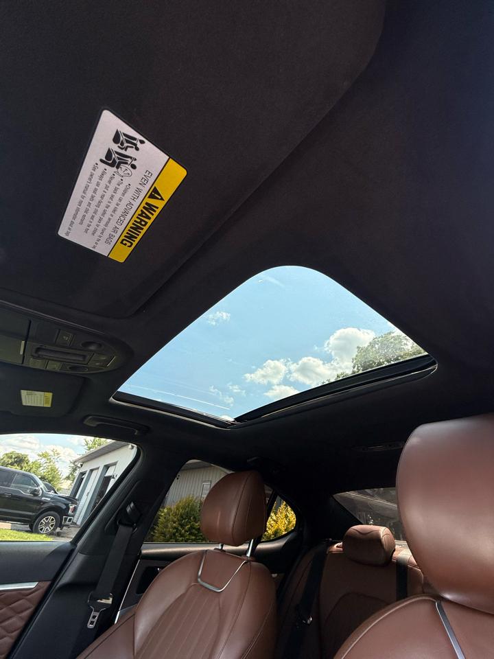 Genesis G70  2020