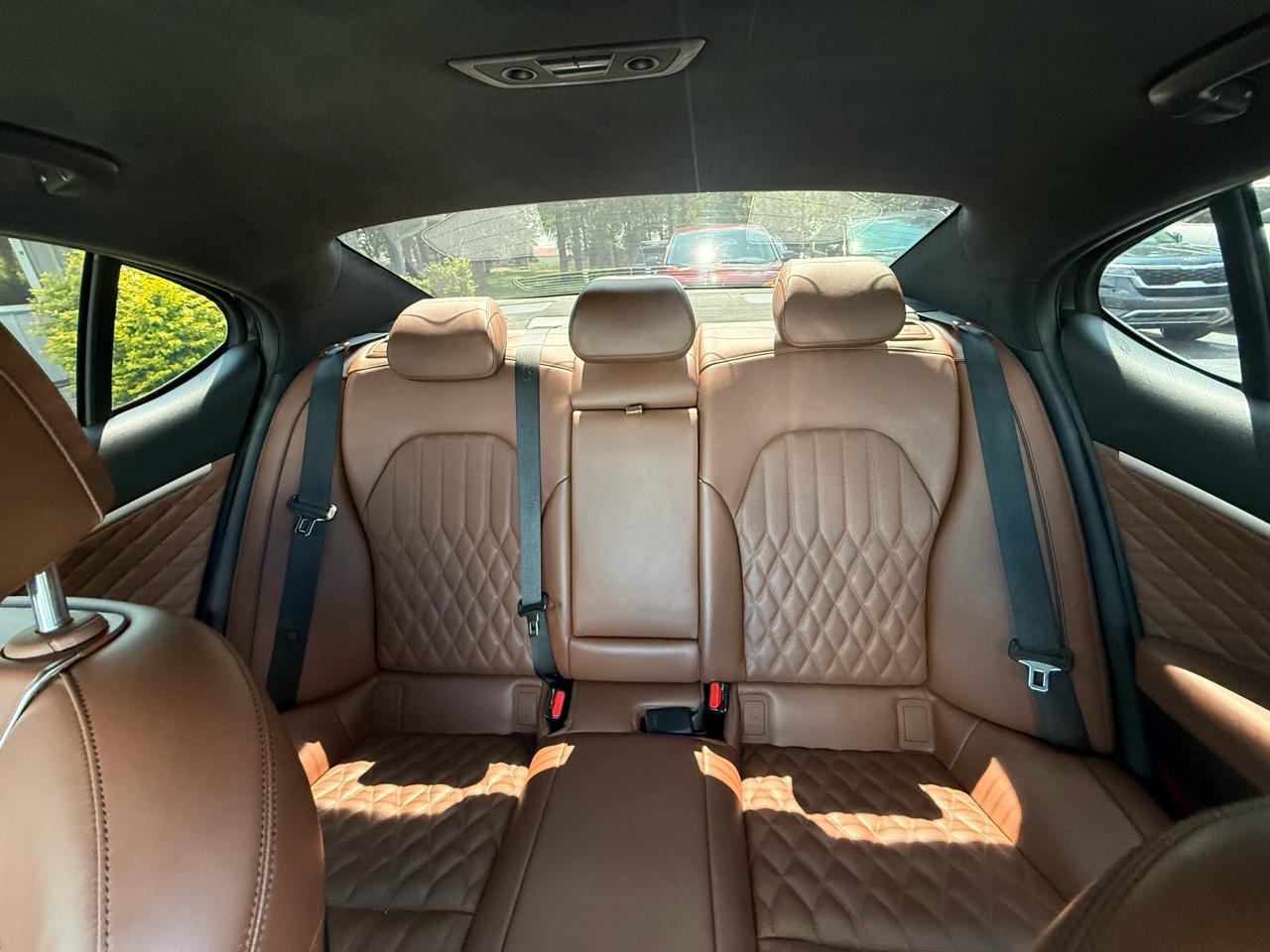 Genesis G70  2020