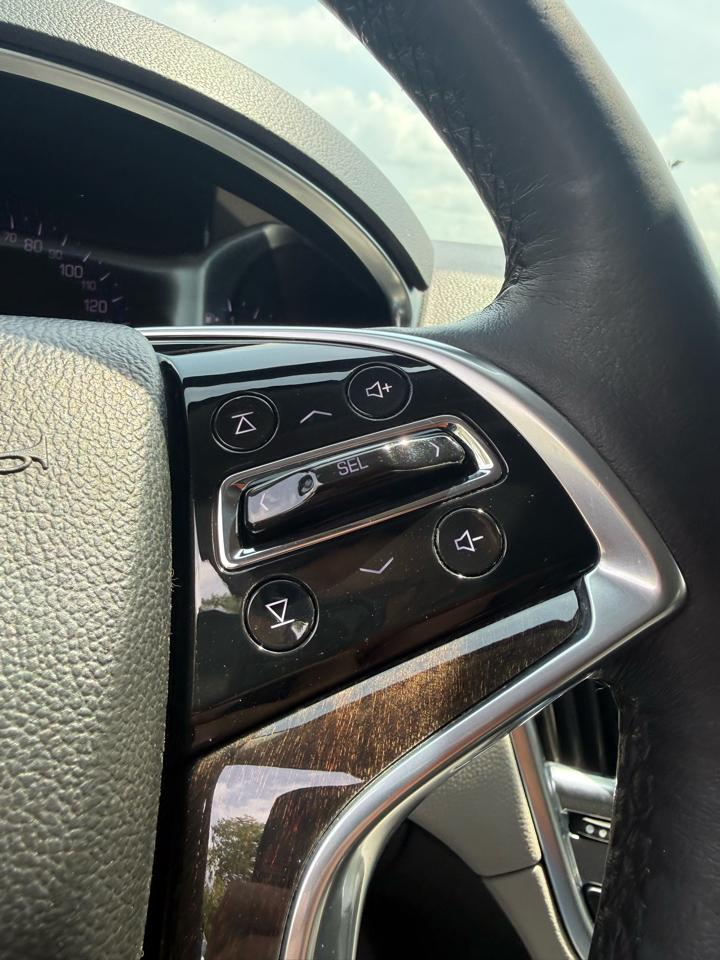 Cadillac SRX Luxury Collection FWD 2015