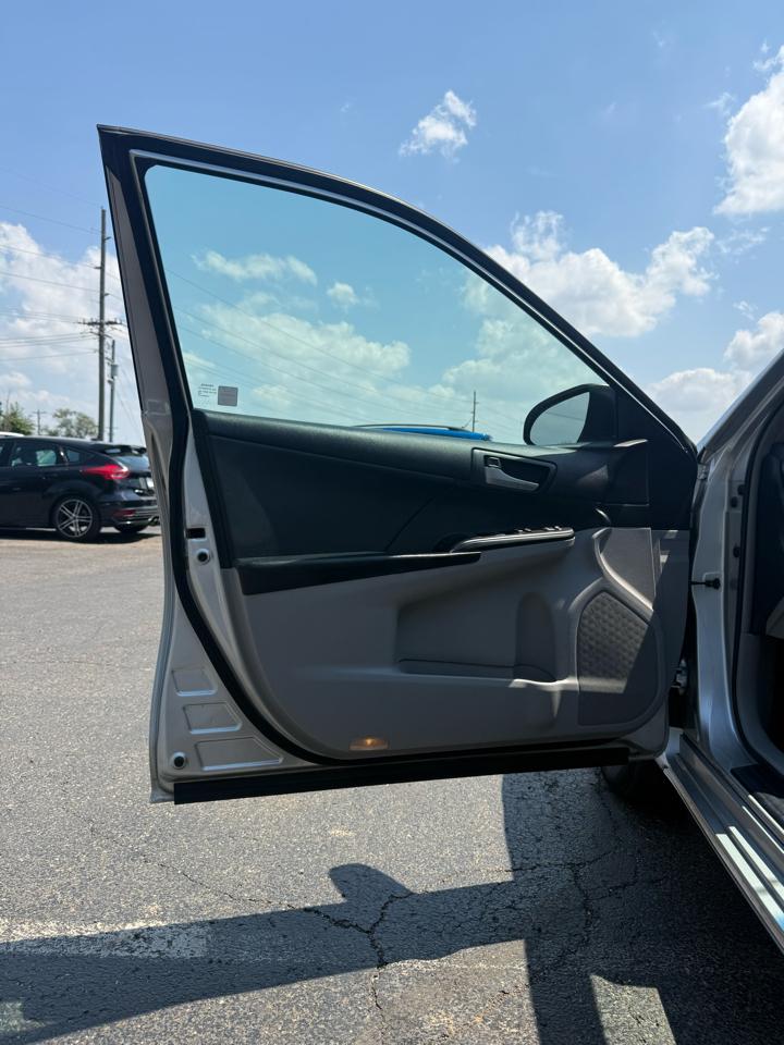 Toyota Camry SE 2012