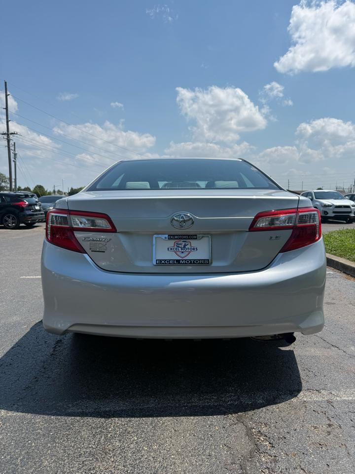 Toyota Camry SE 2012