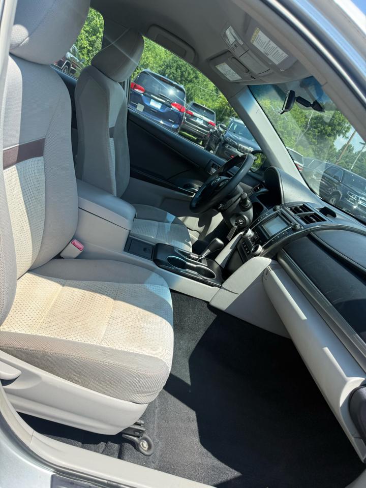 Toyota Camry SE 2012