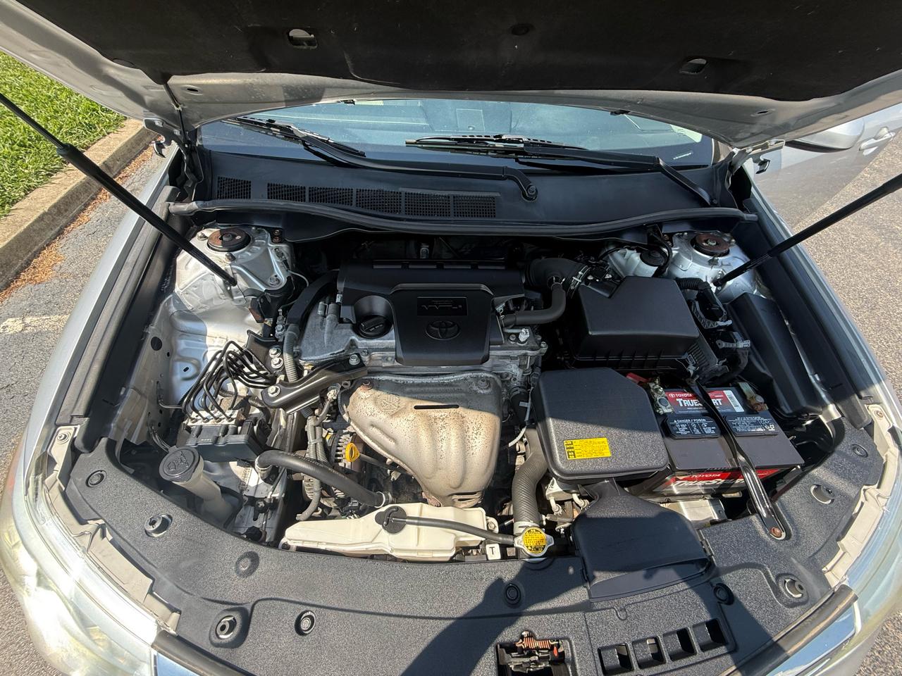 Toyota Camry SE 2012