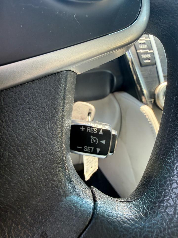 Toyota Camry SE 2012
