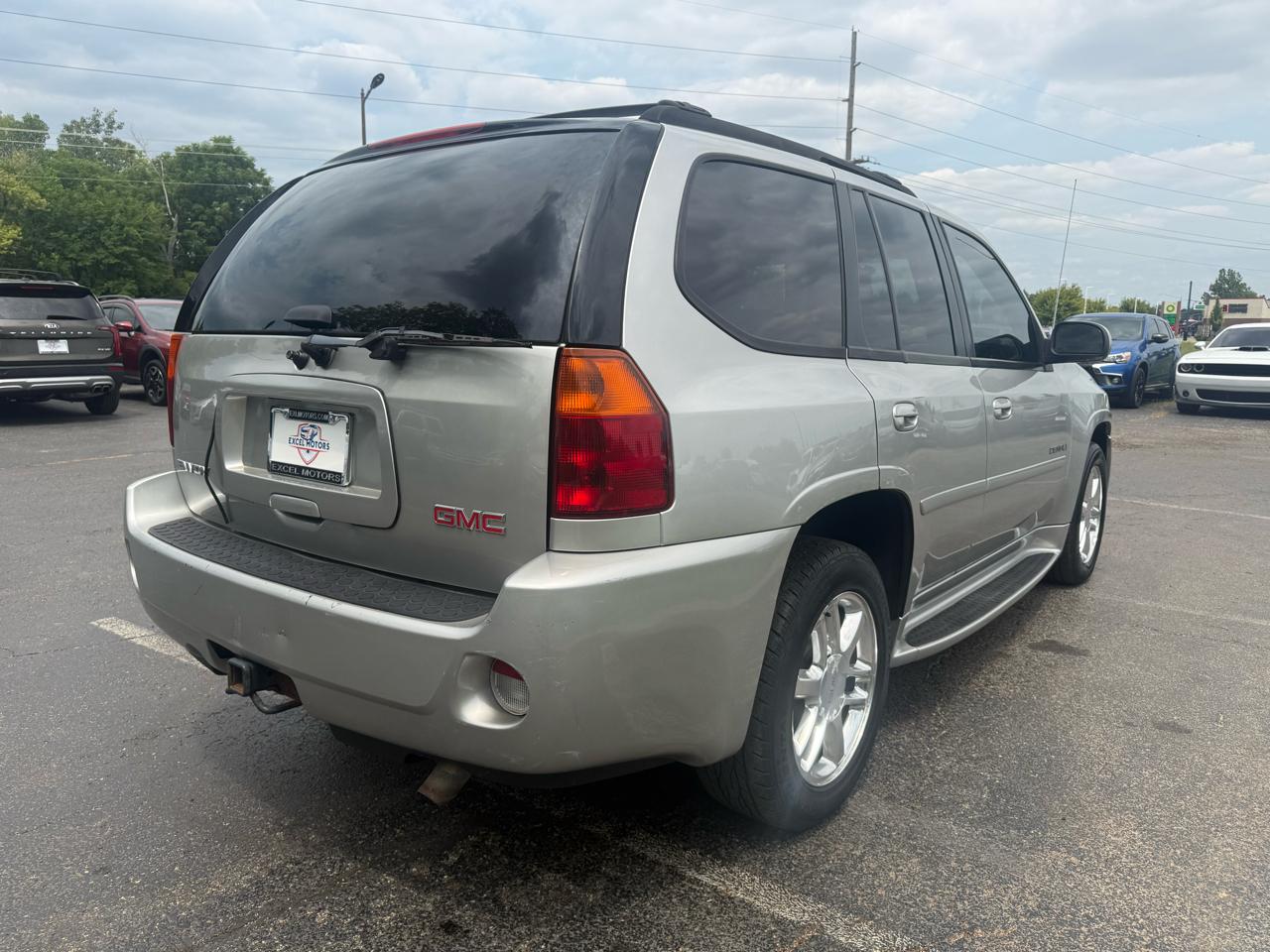 GMC Envoy Denali 4WD 2006