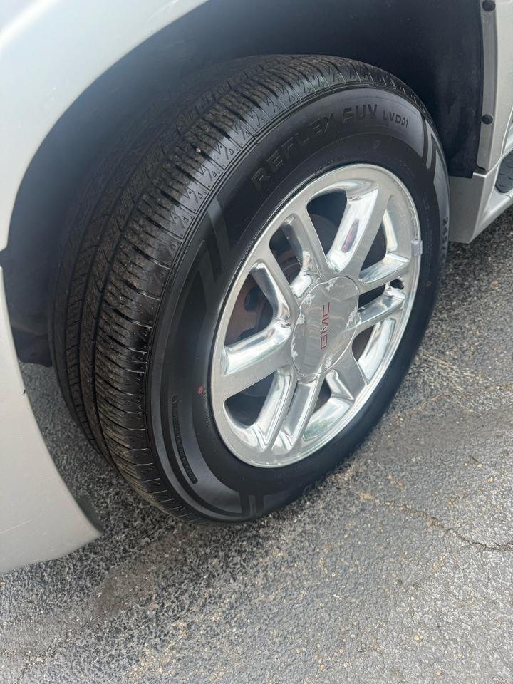 GMC Envoy Denali 4WD 2006