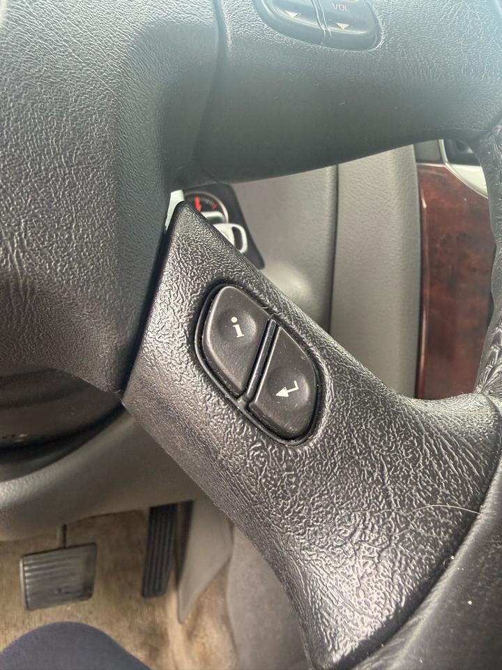 GMC Envoy Denali 4WD 2006