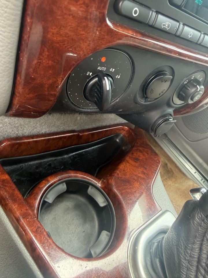 GMC Envoy Denali 4WD 2006