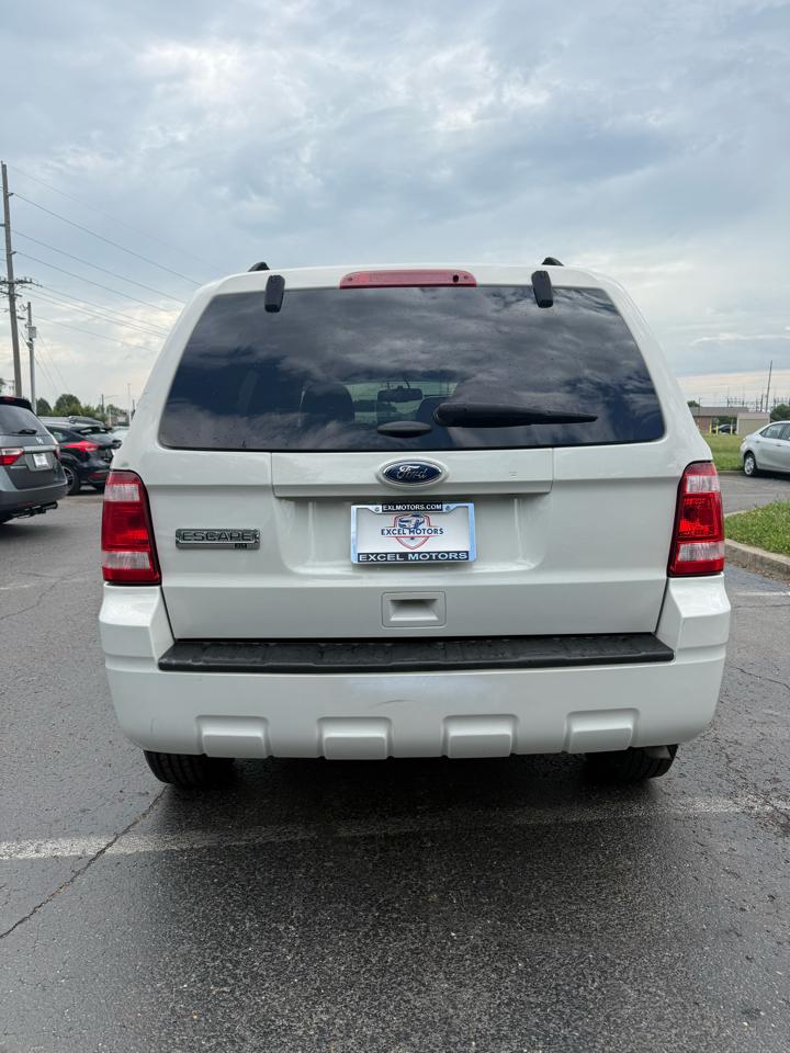 Ford Escape XLT FWD 2011