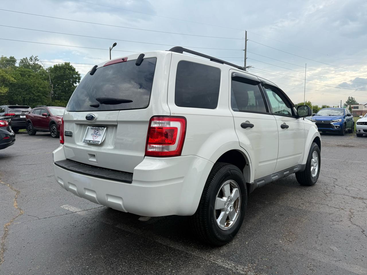 Ford Escape XLT FWD 2011