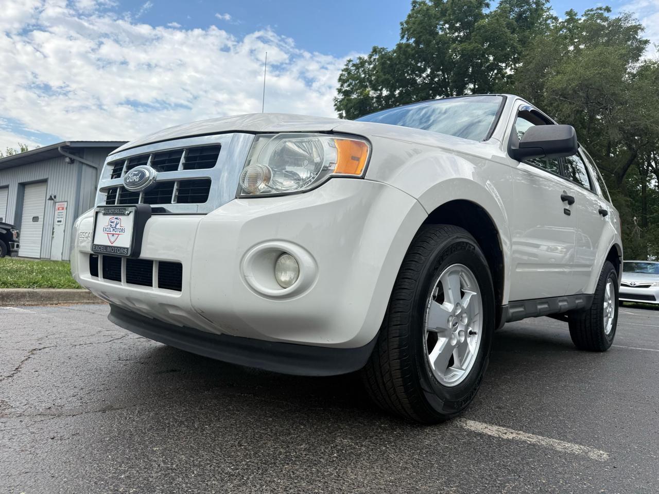 Ford Escape XLT FWD 2011