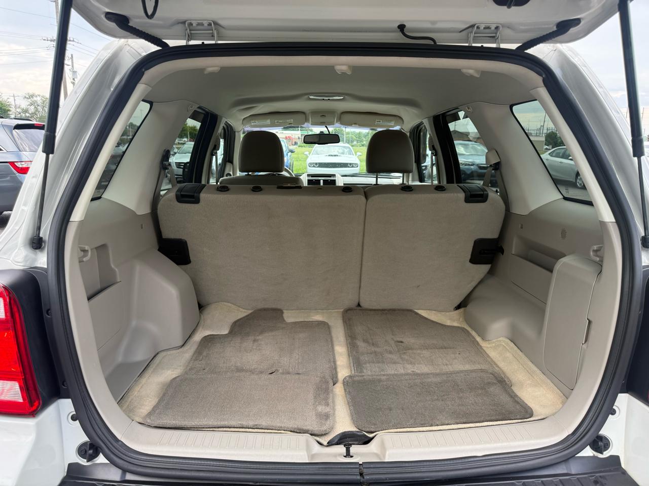 Ford Escape XLT FWD 2011