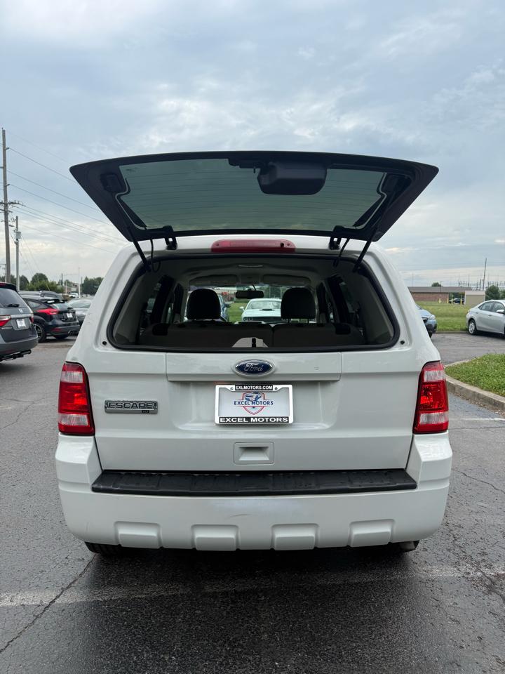 Ford Escape XLT FWD 2011