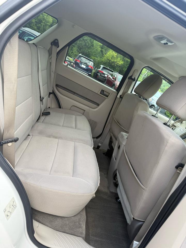 Ford Escape XLT FWD 2011