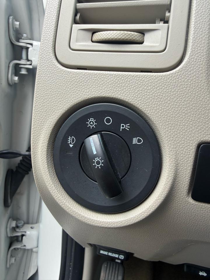Ford Escape XLT FWD 2011