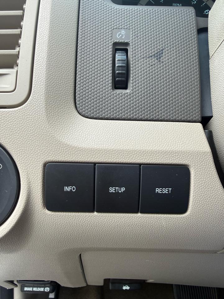 Ford Escape XLT FWD 2011