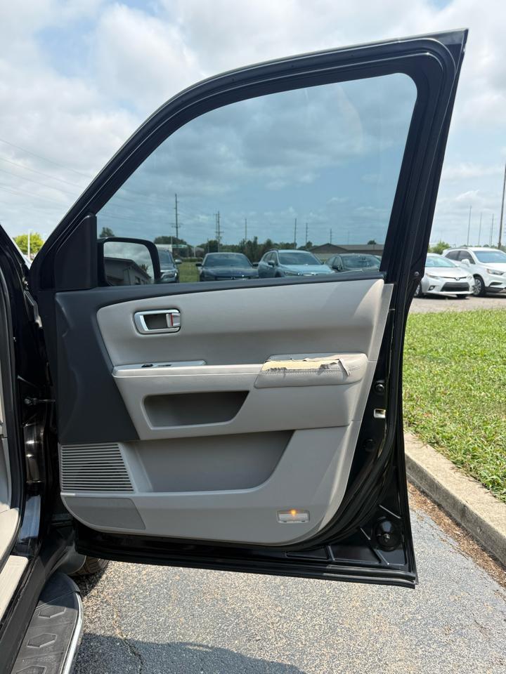 Honda Pilot EX-L 4WD 5-Spd AT 2011