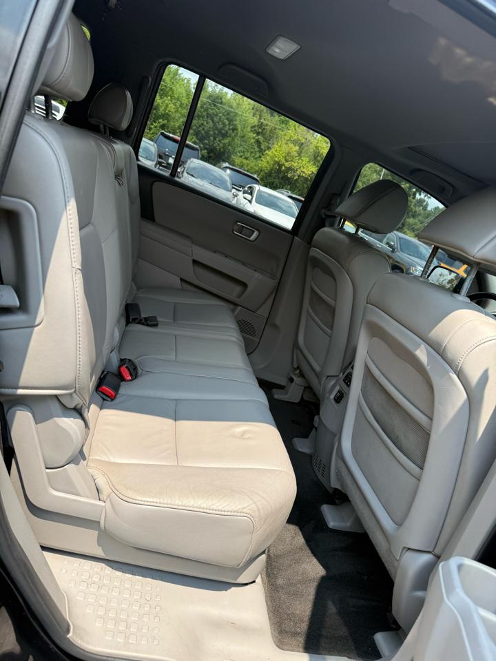 Honda Pilot EX-L 4WD 5-Spd AT 2011