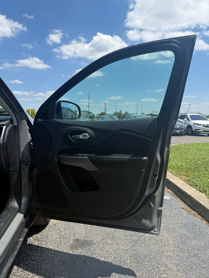 Jeep Cherokee Limited 4WD 2019