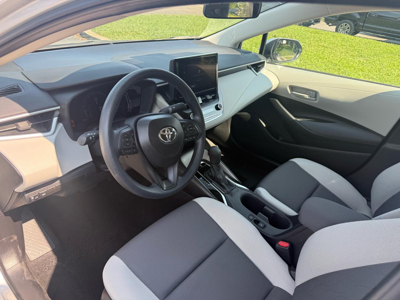 Toyota Corolla LE 2026