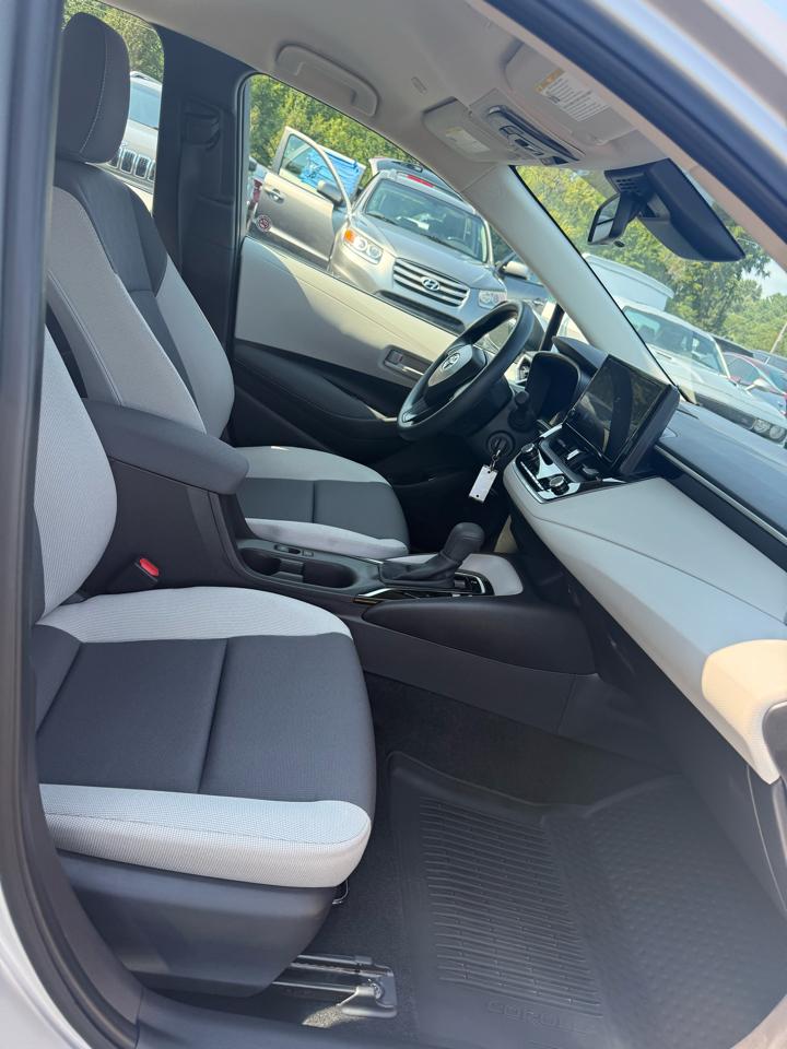 Toyota Corolla LE 2026