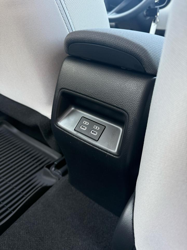 Toyota Corolla LE 2026