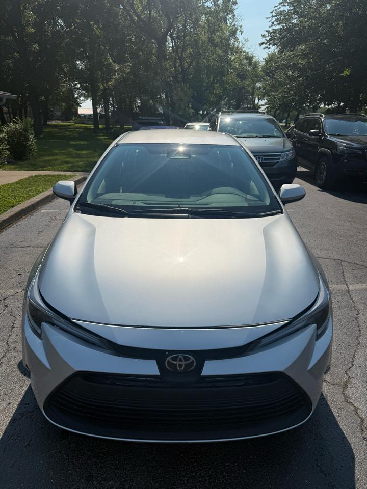 Toyota Corolla LE 2026