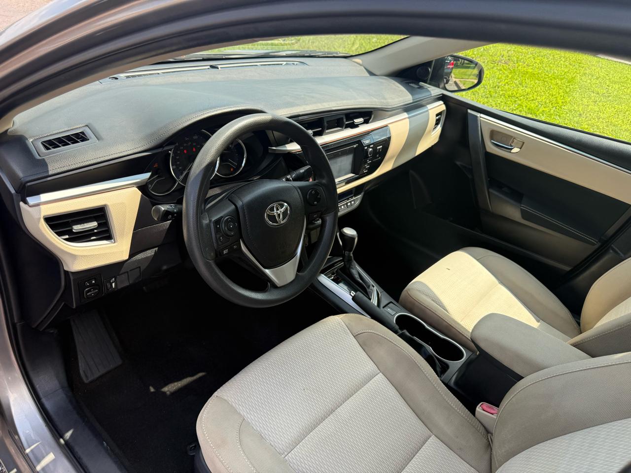 Toyota Corolla LE CVT 2016