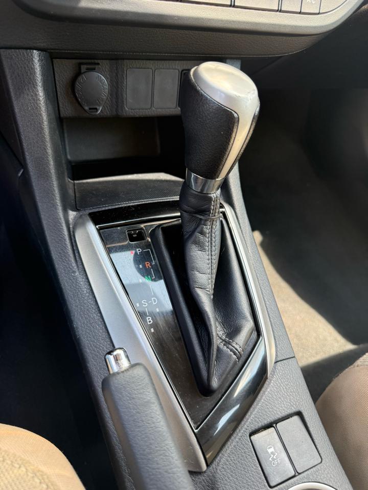 Toyota Corolla LE CVT 2016