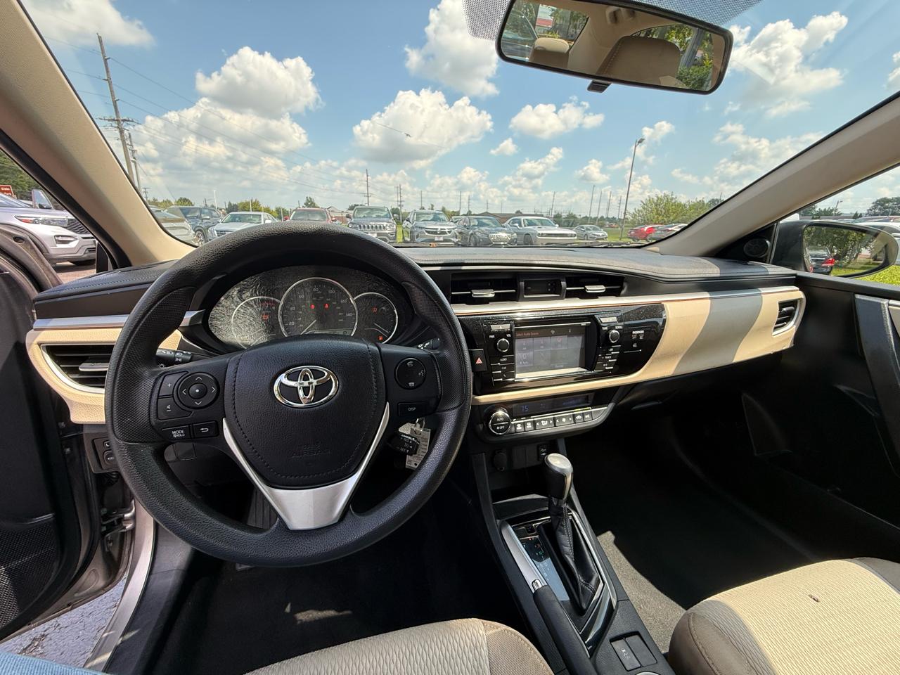 Toyota Corolla LE CVT 2016