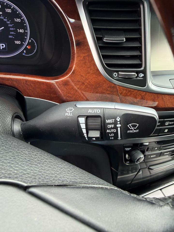 Hyundai Equus Ultimate 2015