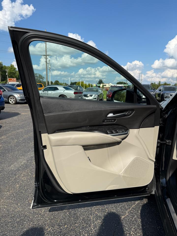 Cadillac XT4 Premium Luxury AWD 2021
