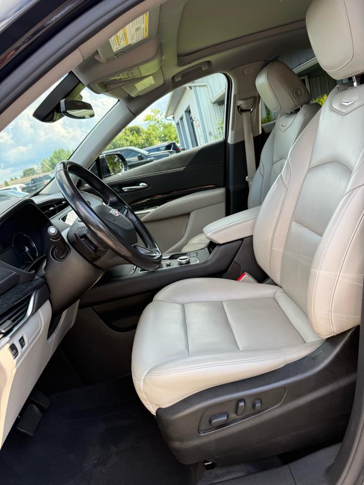 Cadillac XT4 Premium Luxury AWD 2021