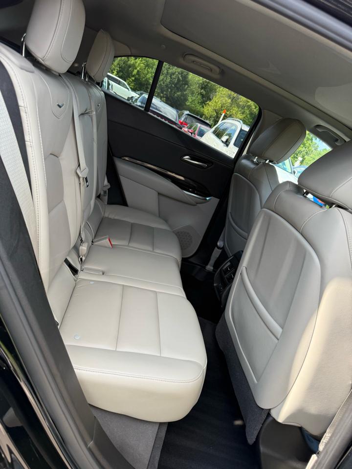 Cadillac XT4 Premium Luxury AWD 2021