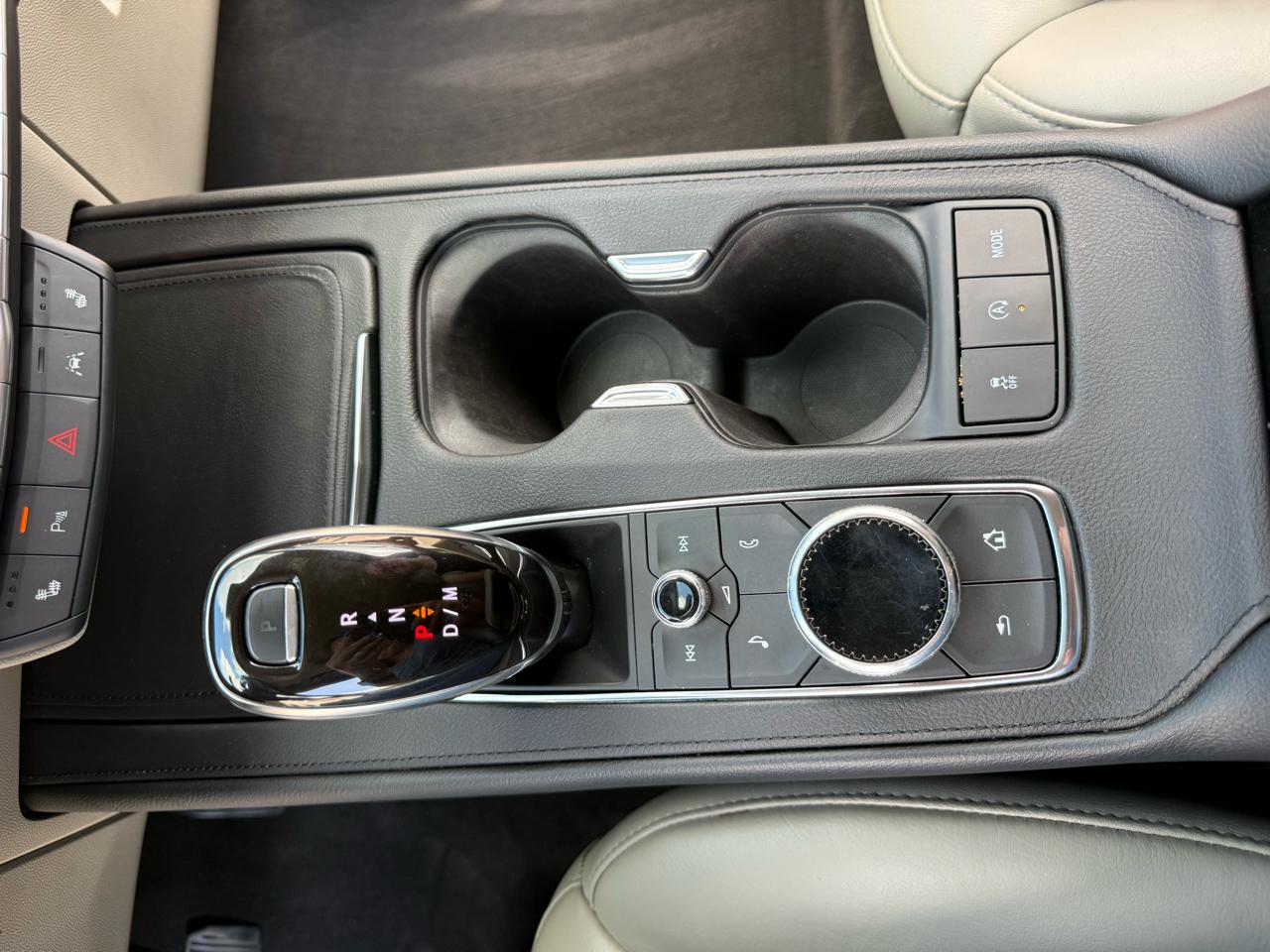 Cadillac XT4 Premium Luxury AWD 2021