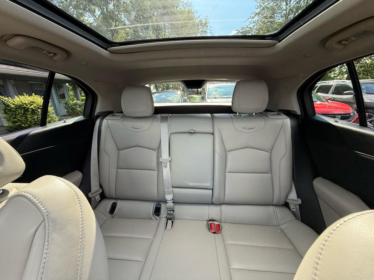 Cadillac XT4 Premium Luxury AWD 2021