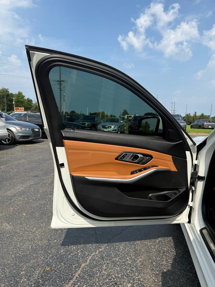 BMW 3-Series 330i 2019
