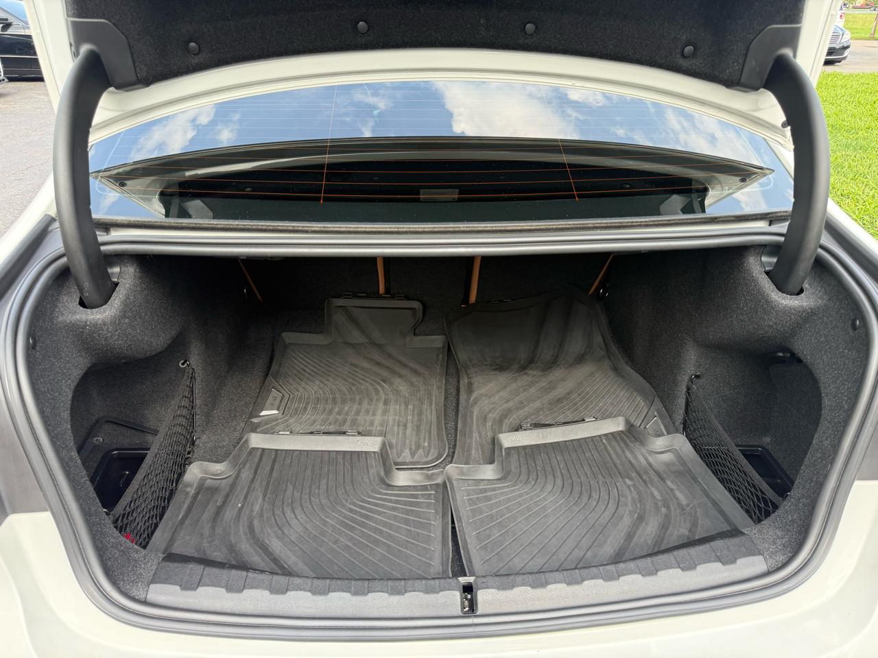 BMW 3-Series 330i 2019
