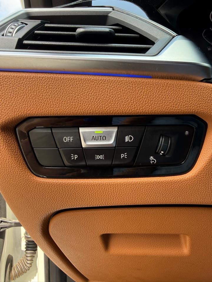 BMW 3-Series 330i 2019