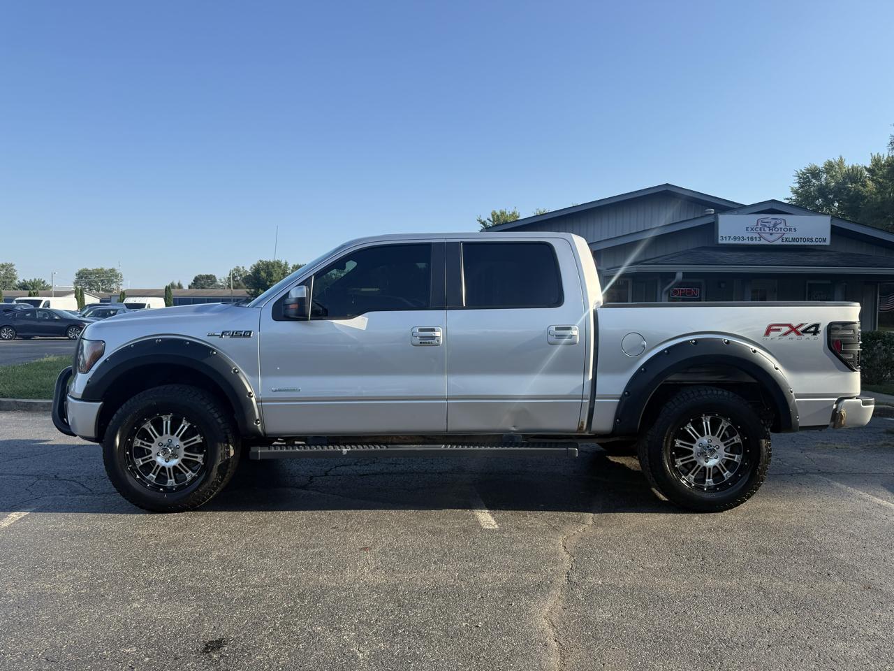 Ford F-150 XL SuperCrew 5.5-ft. Bed 4WD 2013