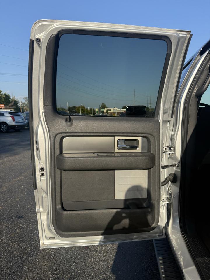 Ford F-150 XL SuperCrew 5.5-ft. Bed 4WD 2013