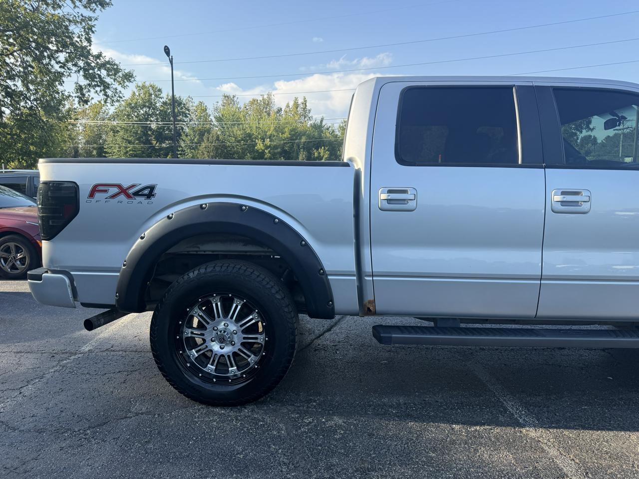 Ford F-150 XL SuperCrew 5.5-ft. Bed 4WD 2013