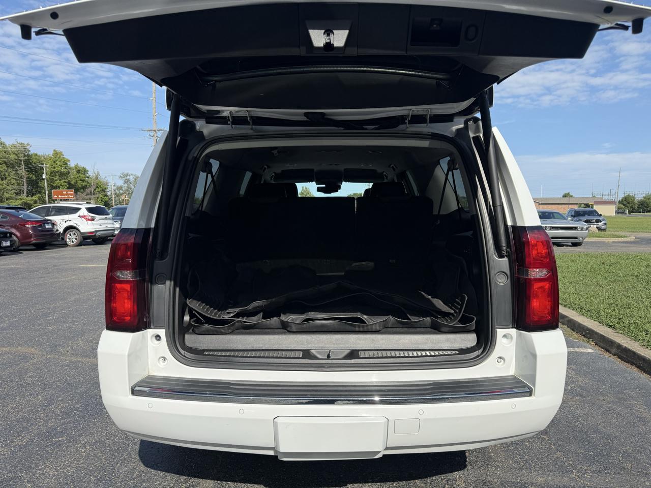 Chevrolet Suburban Premier 2WD 2020