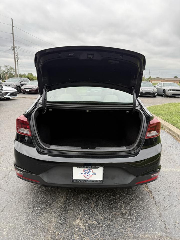 Hyundai Elantra SE 2019