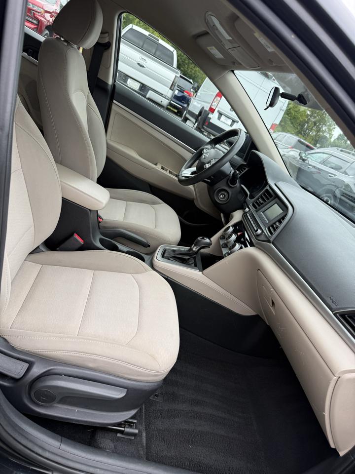 Hyundai Elantra SE 2019