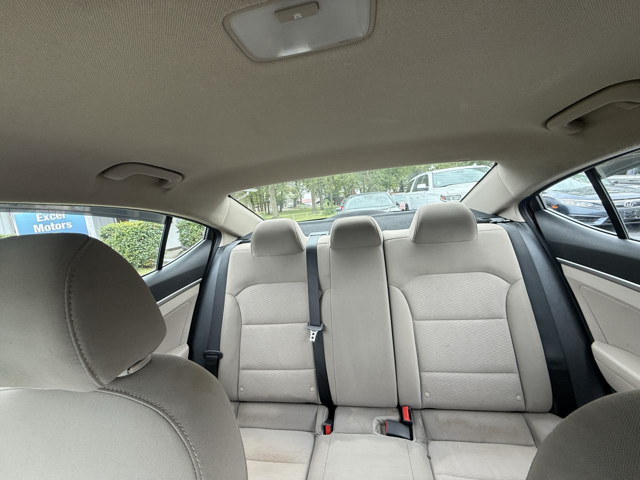 Hyundai Elantra SE 2019