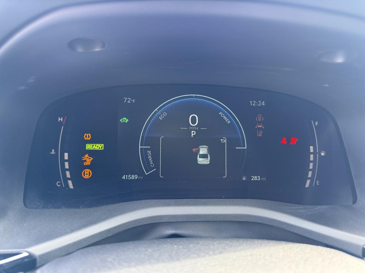 Toyota Camry Hybrid SE 2025